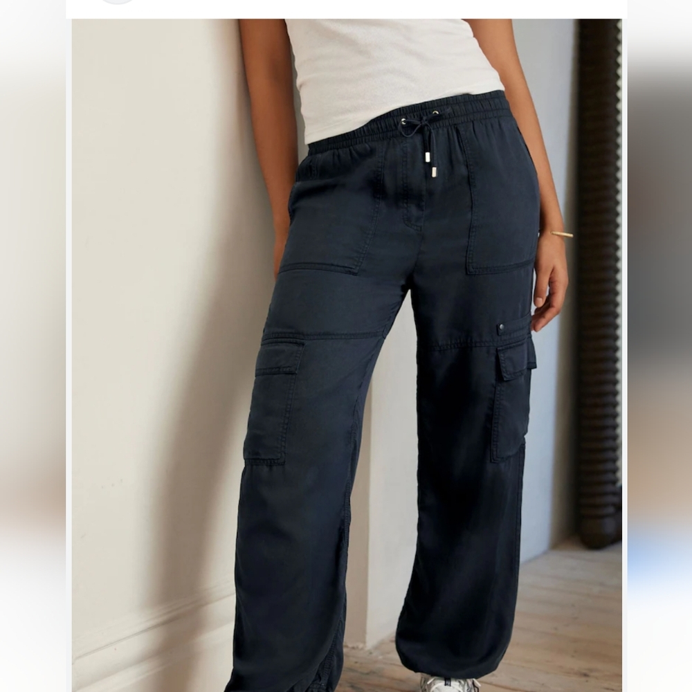 NWT Gap Cargo Pants